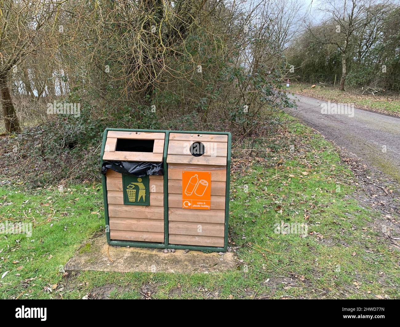 Draycott Water Southern water Warwickshire waste bin rubbish dispose