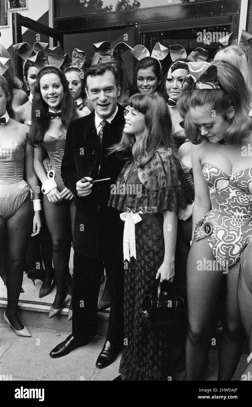 Hugh Hefner holds a press conference at the London Playboy Club to announce the formation of the Playboy film production company. Pictured at the club with some of the bunny girls are Hugh Hefner and his girlfriend Barbara Benton. 5th September 1969. Stock Photo