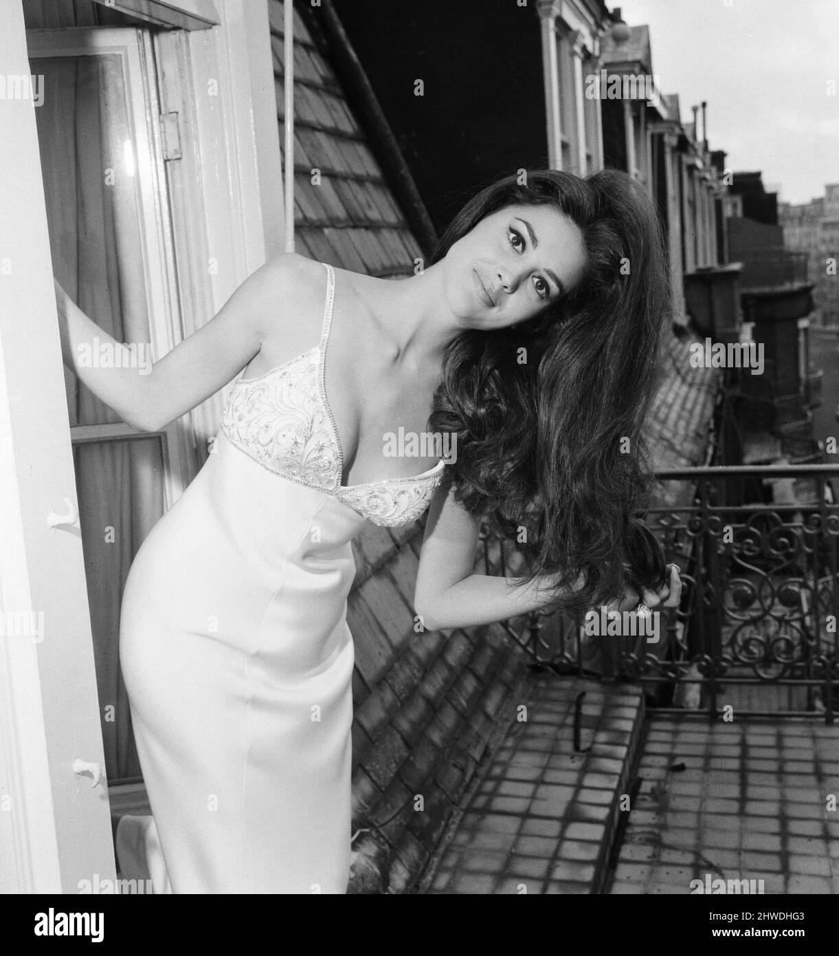 Linda Harrison American Actress In The Uk To Attend The Royal Film Performance Of The Prime Of Miss Jean Brodie In Which She Does Not Star Pictured At Hotel In London Saturday