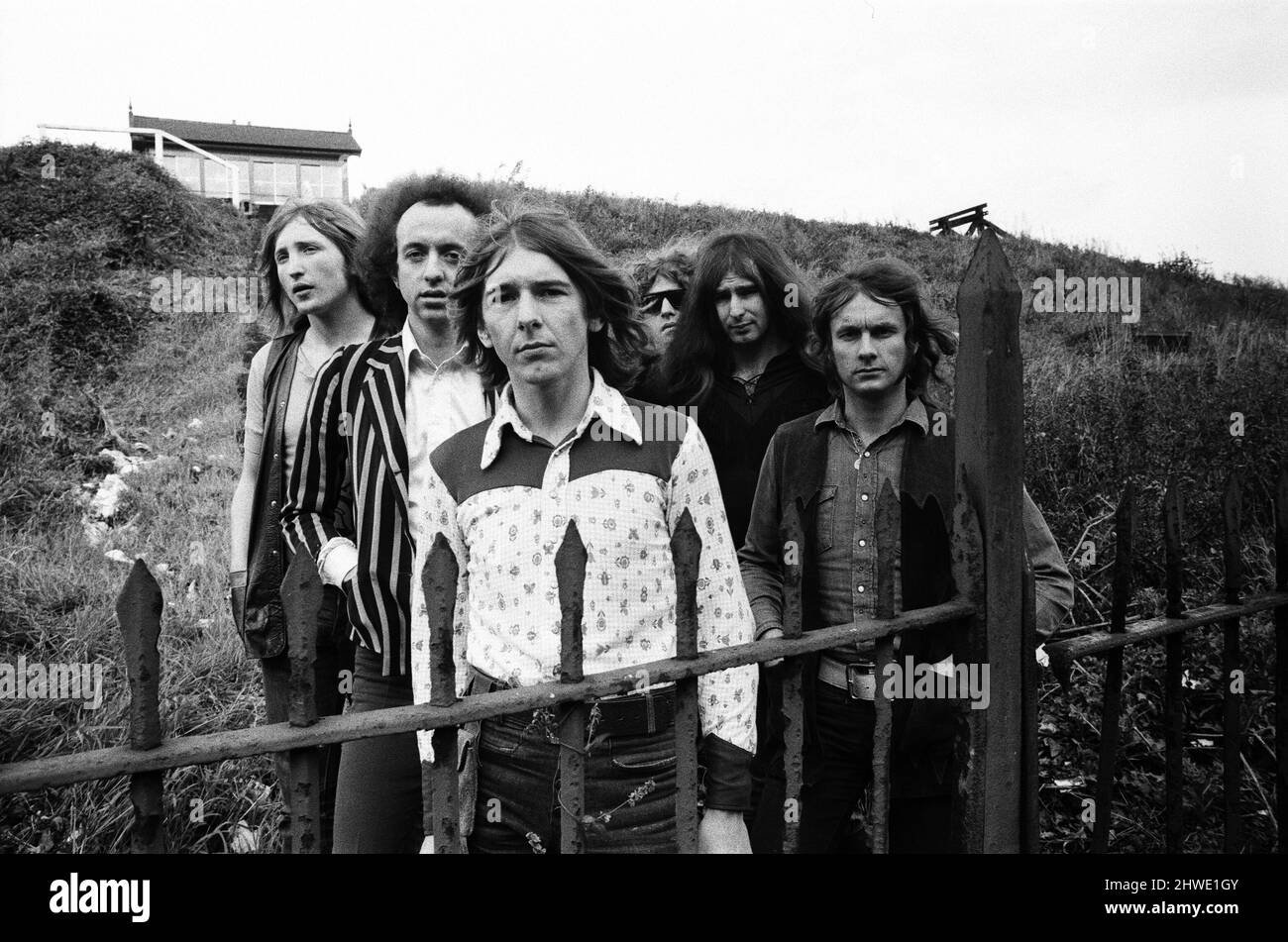 Mott the Hoople pop group, band members are Verden Allen, Buffin (Dale Griffin), Mick Ralphs, Overend Watts, Ian Hunter and Guy Stevens. 17th September 1970. Stock Photo