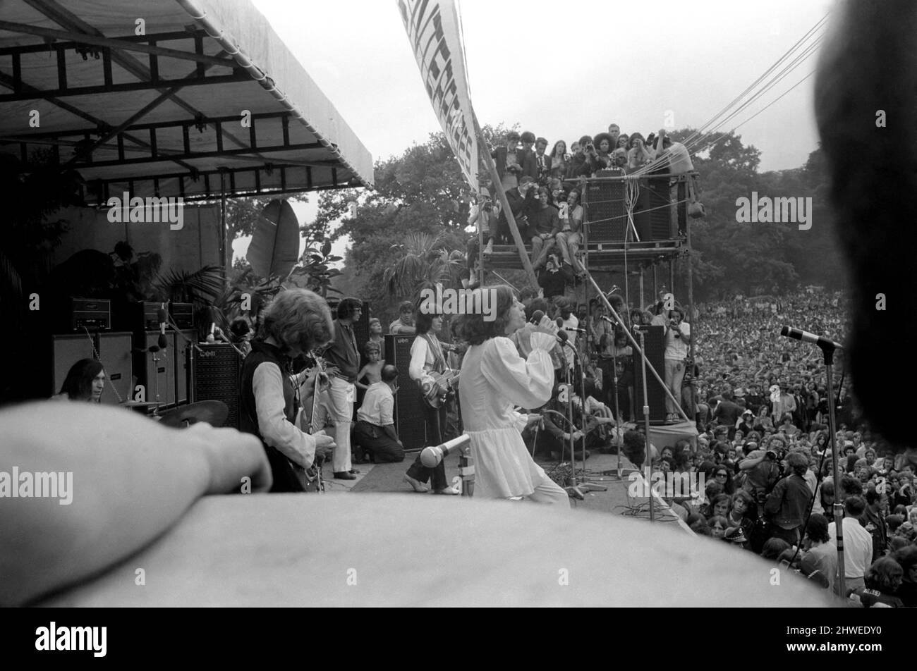 The Rolling Stones on stage at their free concert in London's Hyde Park on  5 July 1969 Stock Photo - Alamy