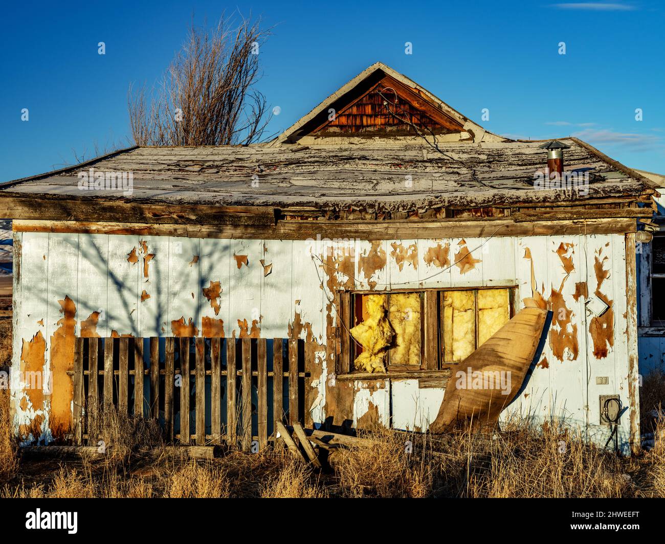 Abandon house falling to pieces in May Idaho Stock Photo