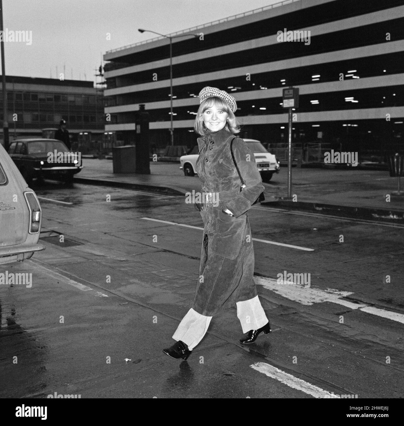 Scottish singer Lulu pictured at Heathrow Airport. 16th January 1970. Stock Photo