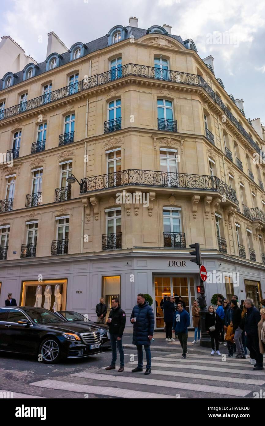 A general view at the Givenchy store on Avenue Montaigne on