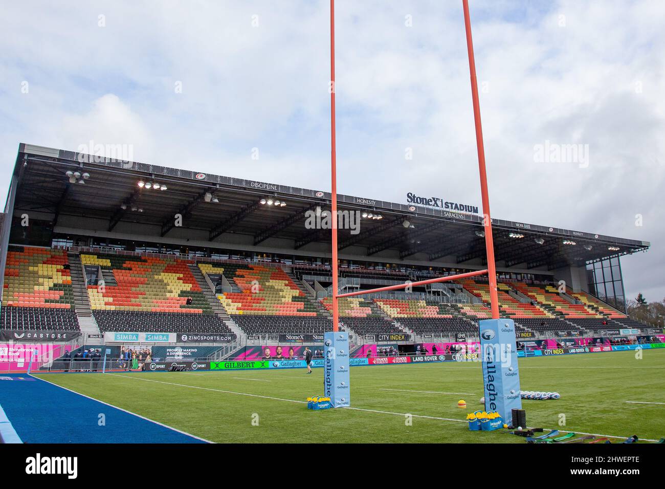 Barnet, United Kingdom. 05th Mar, 2022. Gallagher Premiership Rugby. Saracens V Leicester Tigers. StoneX Stadium. Barnet. Stonex Stadium before kick off Credit: Sport In Pictures/Alamy Live News Stock Photo