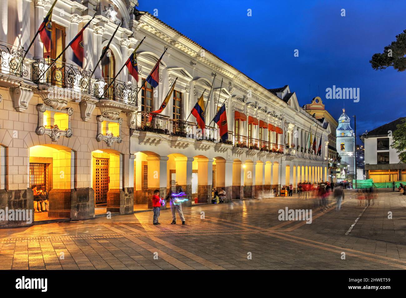 Night scene in Plaza de la Independencia (Independence Square, or Plaza Grande) in Quito, Ecuador featuring the Archbishop's Palace (Palacio Arzobispa Stock Photo