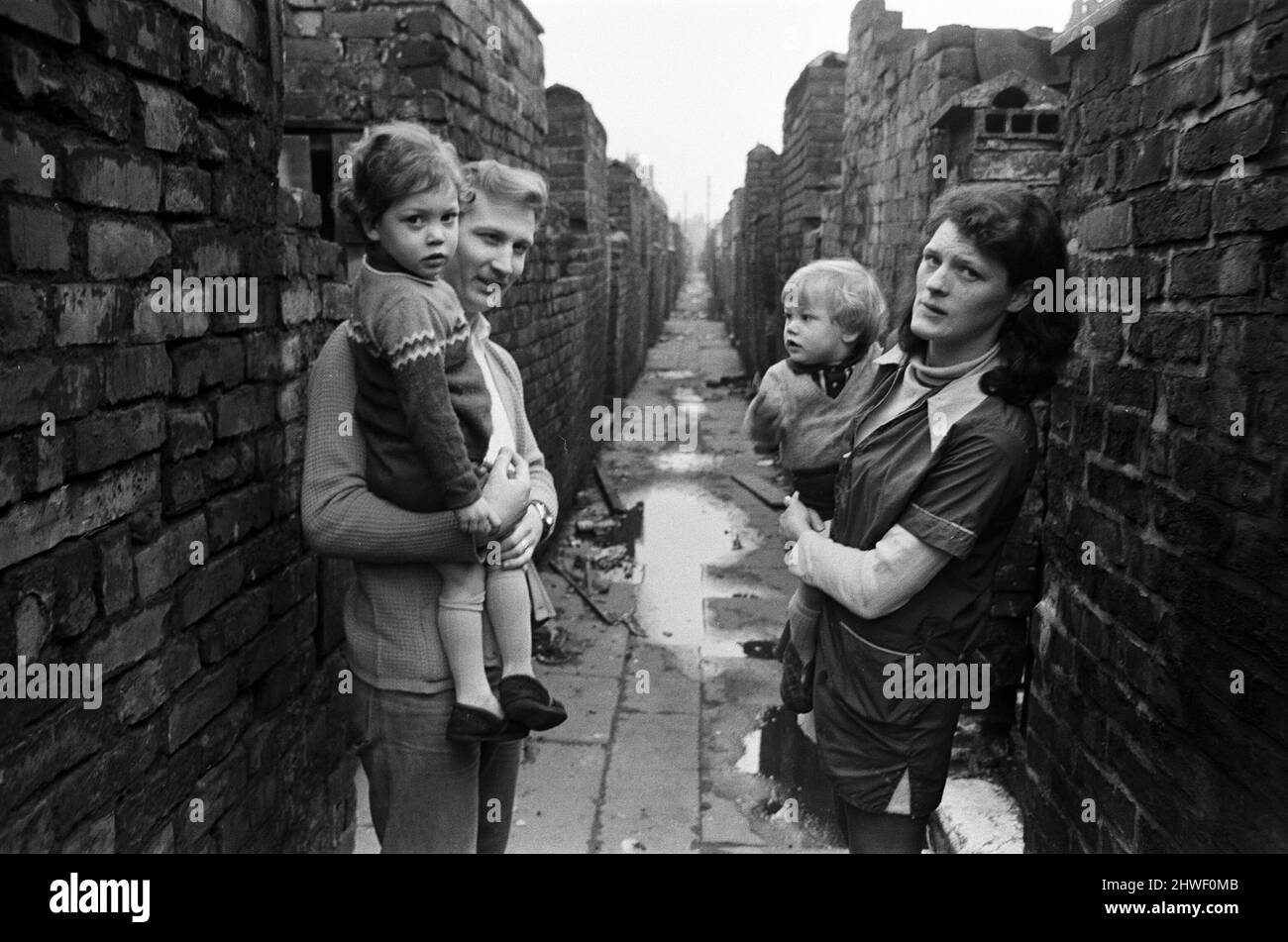 Slum housing in Salford, Greater Manchester. 30th January 1970 Stock Photo