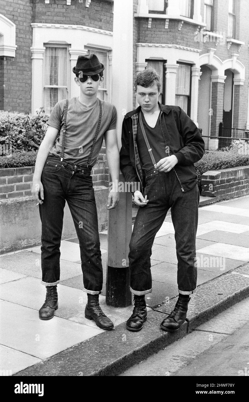 Skinhead and Ben Sherman boy. 15th August 1970 Stock Photo - Alamy