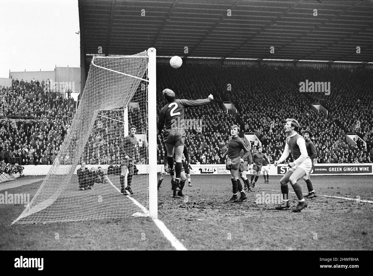 Sheffield Wednesday v Scunthorpe United FA Cup fourth round match at Hillsborough January 1970.   Scunthorpe's Graham Foxton heads onto his own bar in an attempt to clear    Final score:  Sheffield Wednesday 1-2 Scunthorpe United Stock Photo