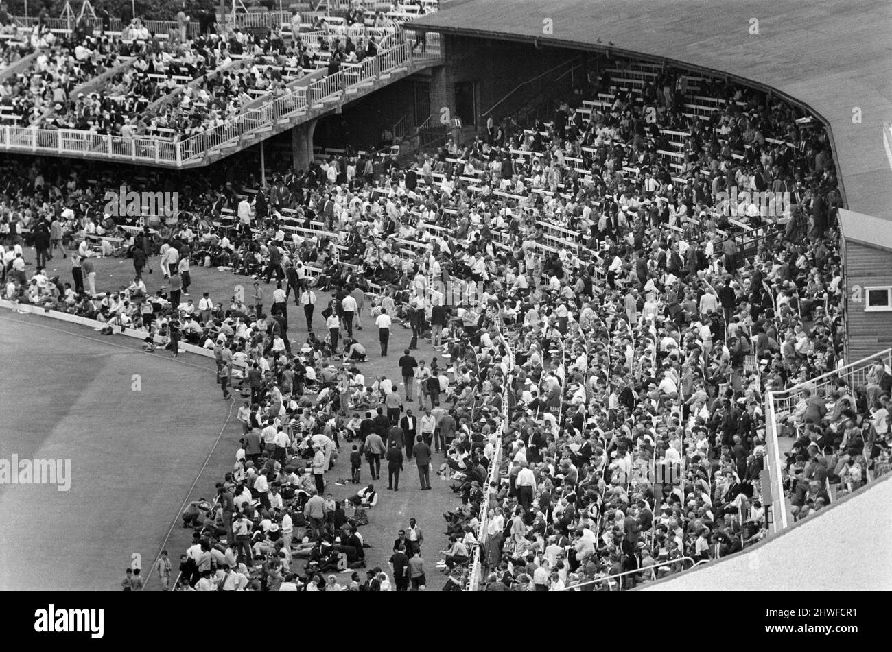 Lord's Cricket Ground, test match, England v West Indies. An elevated view of Lord's Cricket Ground showing the vast crowd and cricket in progress. 28th June 1969. Stock Photo