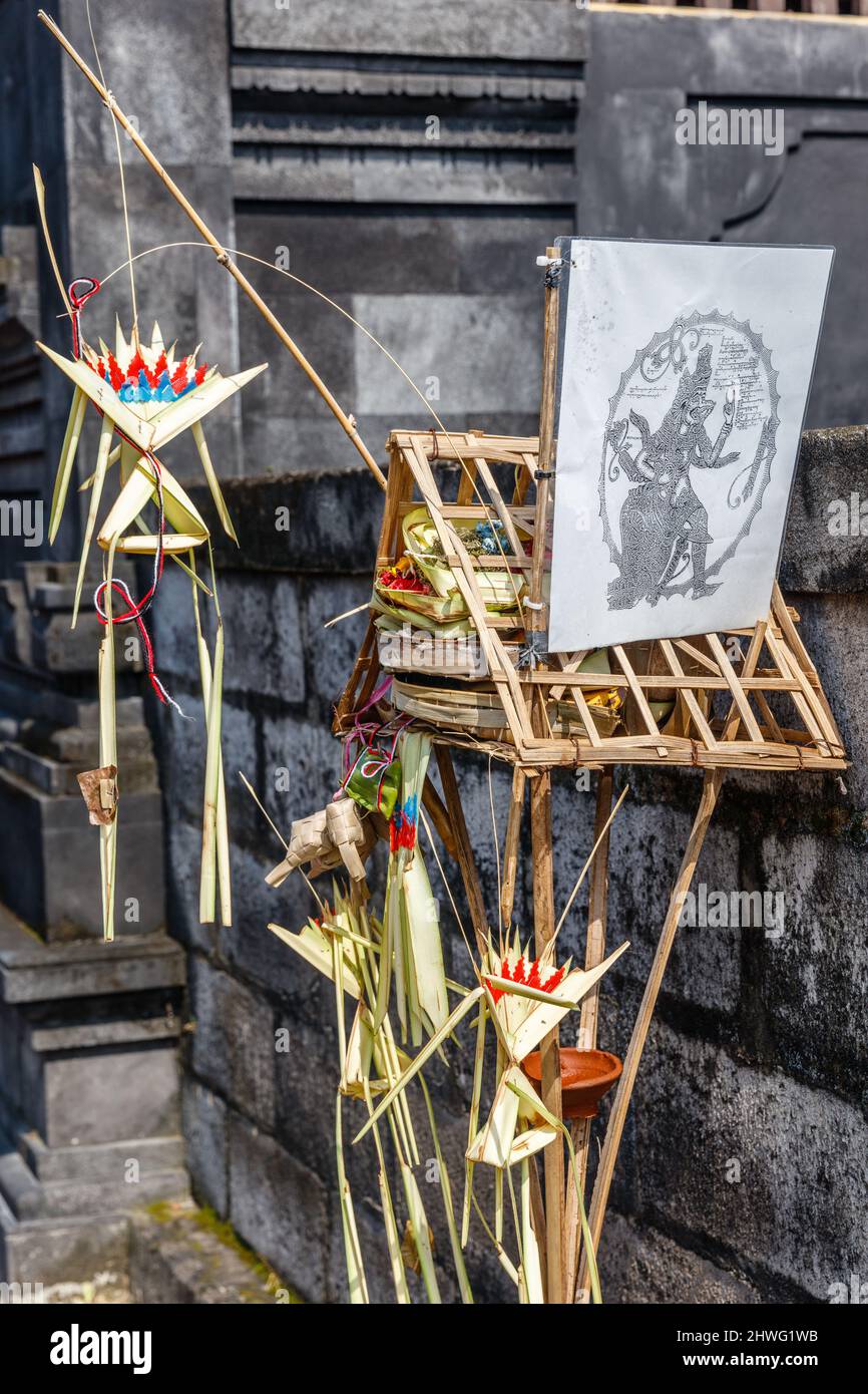 Altar in water bali altar hi-res stock photography and images - Alamy