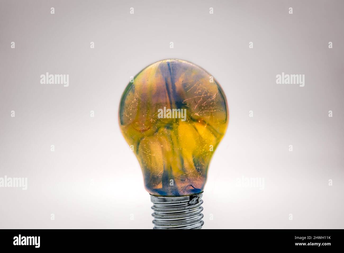 incandescent light bulb burned out Stock Photo Alamy