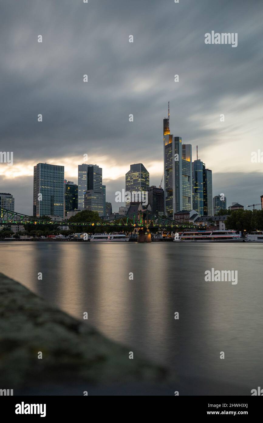 Frankfurt Am Main, Germany. 29th Sep, 2021. The skyline of Frankfurt am Main in the evening, on September 29, 2021. At the highest among the skyscrapers, the Commerzbank Tower, the headquarters of Commerzbank. (Photo by Alexander Pohl/Sipa USA) Credit: Sipa USA/Alamy Live News Stock Photo
