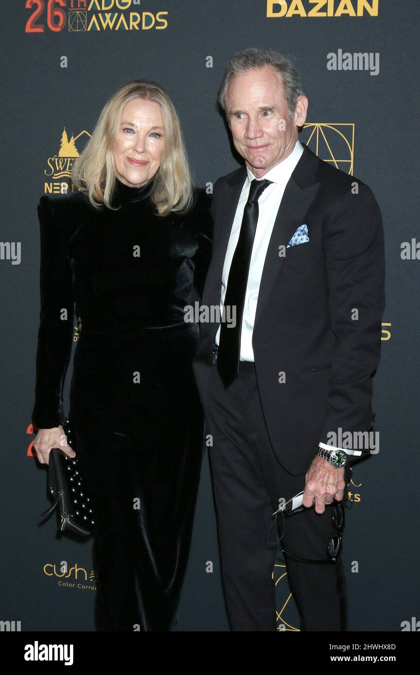 Los Angeles, CA. 5th Mar, 2022. Catherine O Hara, Bo Welch at arrivals ...