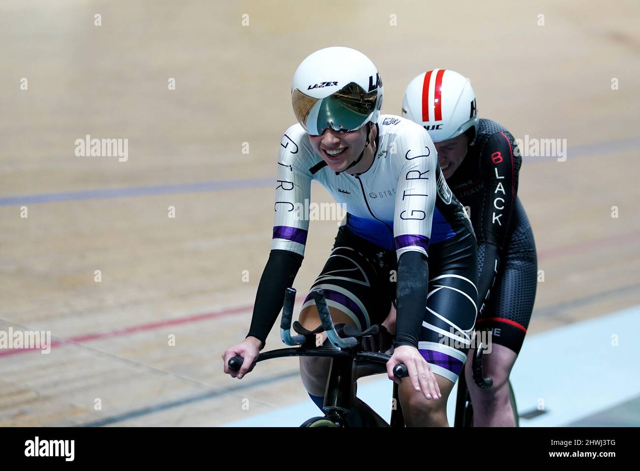 Lora Fachie MBE (left) and pilot Georgia Holt on their way to winning the Para Woman B Time Trial during day four of the HSBC UK National Track Championships at the Geraint Thomas National Velodrome, Newport. Stock Photo