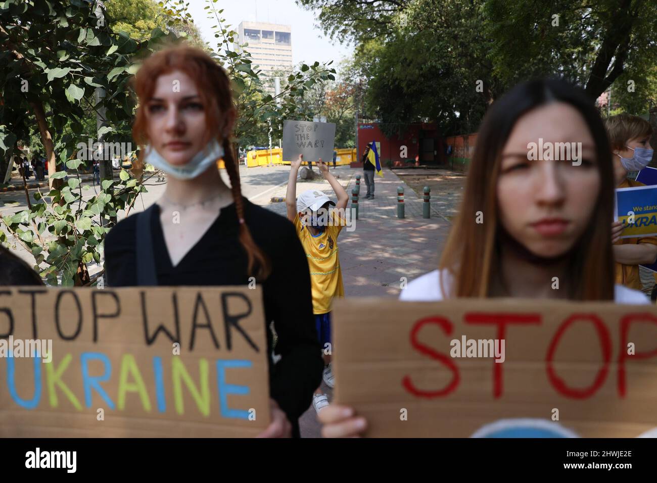 New Delhi, New Delhi, India. 6th Mar, 2022. Ukrainian people living in India hold placards in solidarity with the people of Ukraine after Russia's invasion. (Credit Image: © Karma Sonam Bhutia/ZUMA Press Wire) Stock Photo