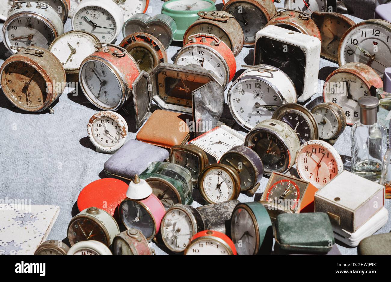 Vintage Clock at a flea market Stock Photo Alamy