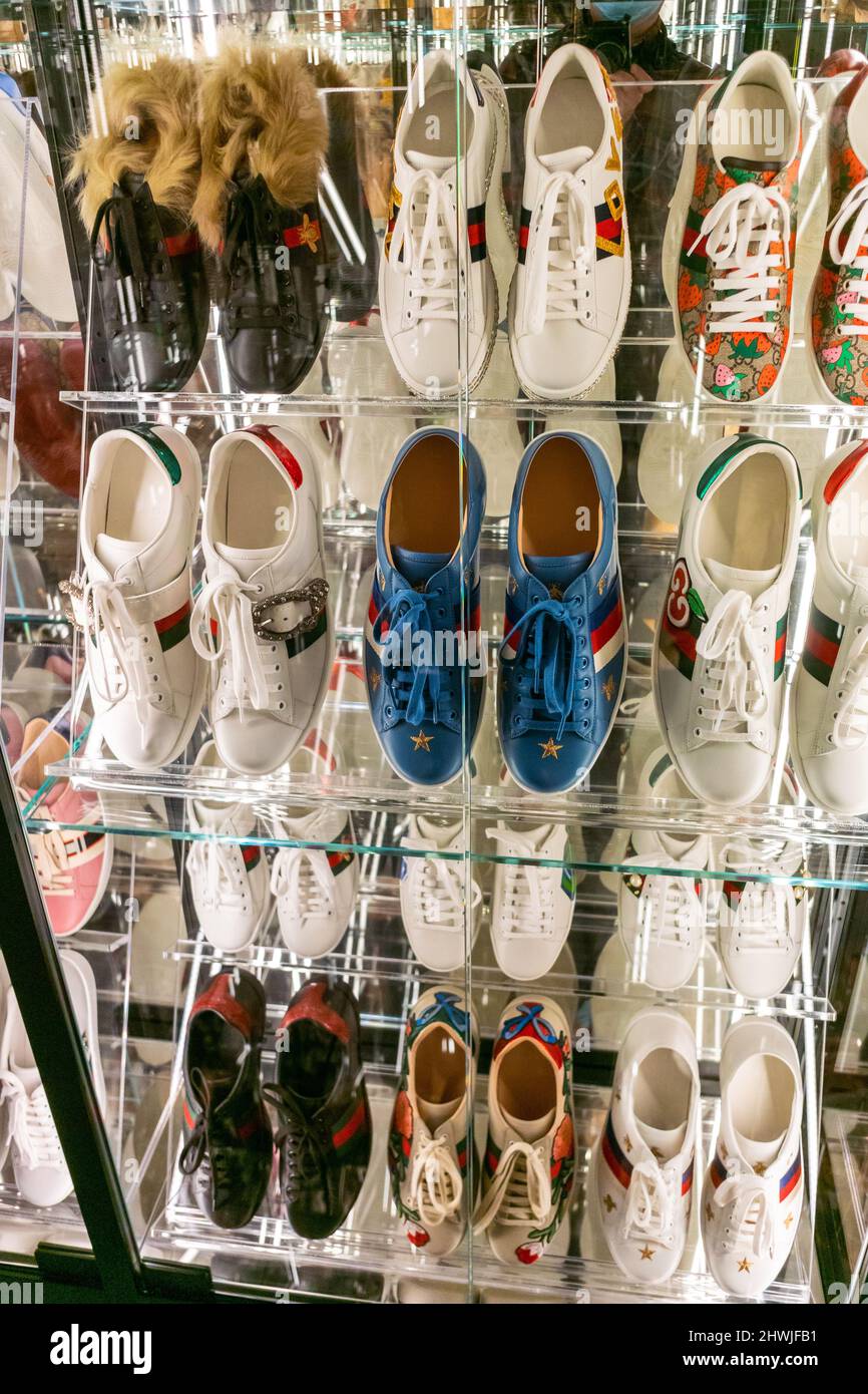 Gucci garden deals shoes