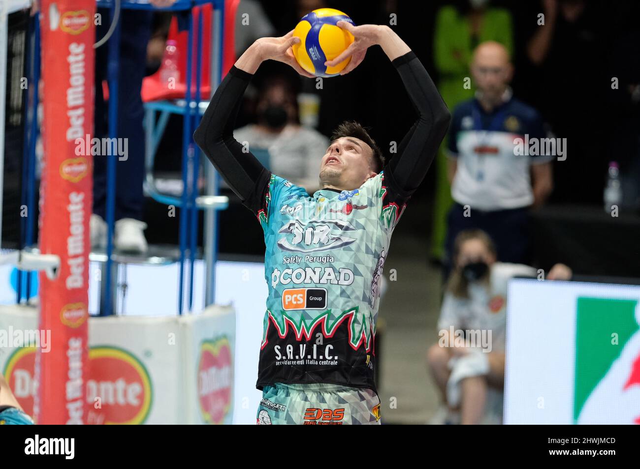 Bologna, Italy. 06th Mar, 2022. Set of Simone Giannelli - Sir Safety Conad  Perugia during Final - Sir Safety Conad Perugia vs ITAS Trentino, Italian  Volleyball Men Cup in Bologna, Italy, marzo