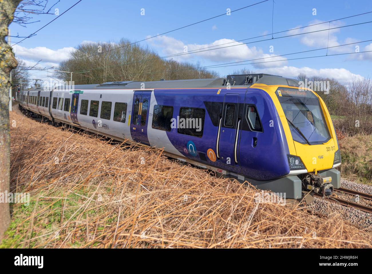 Class 331 emu hi-res stock photography and images - Alamy