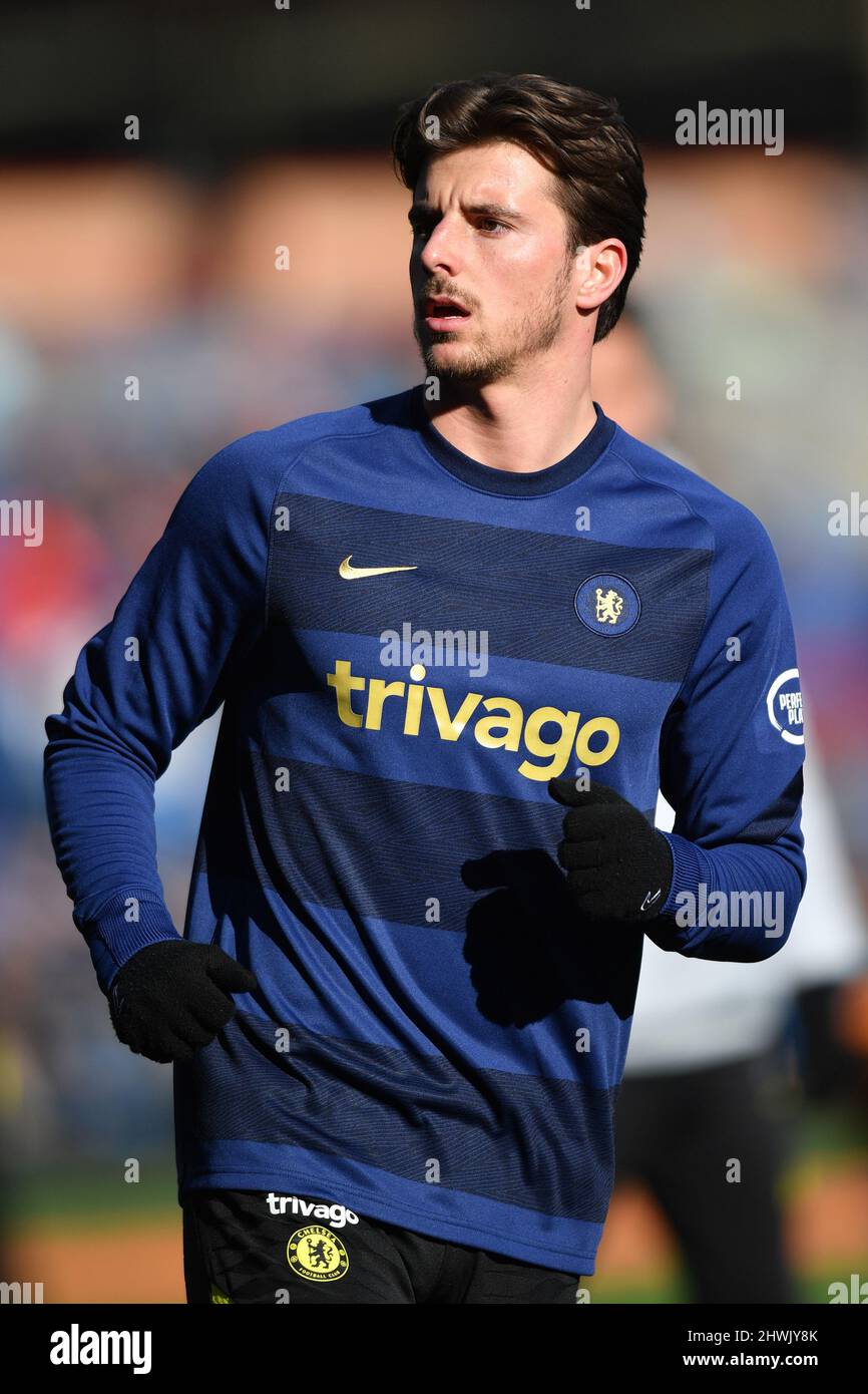 Mason mount hi-res stock photography and images - Alamy