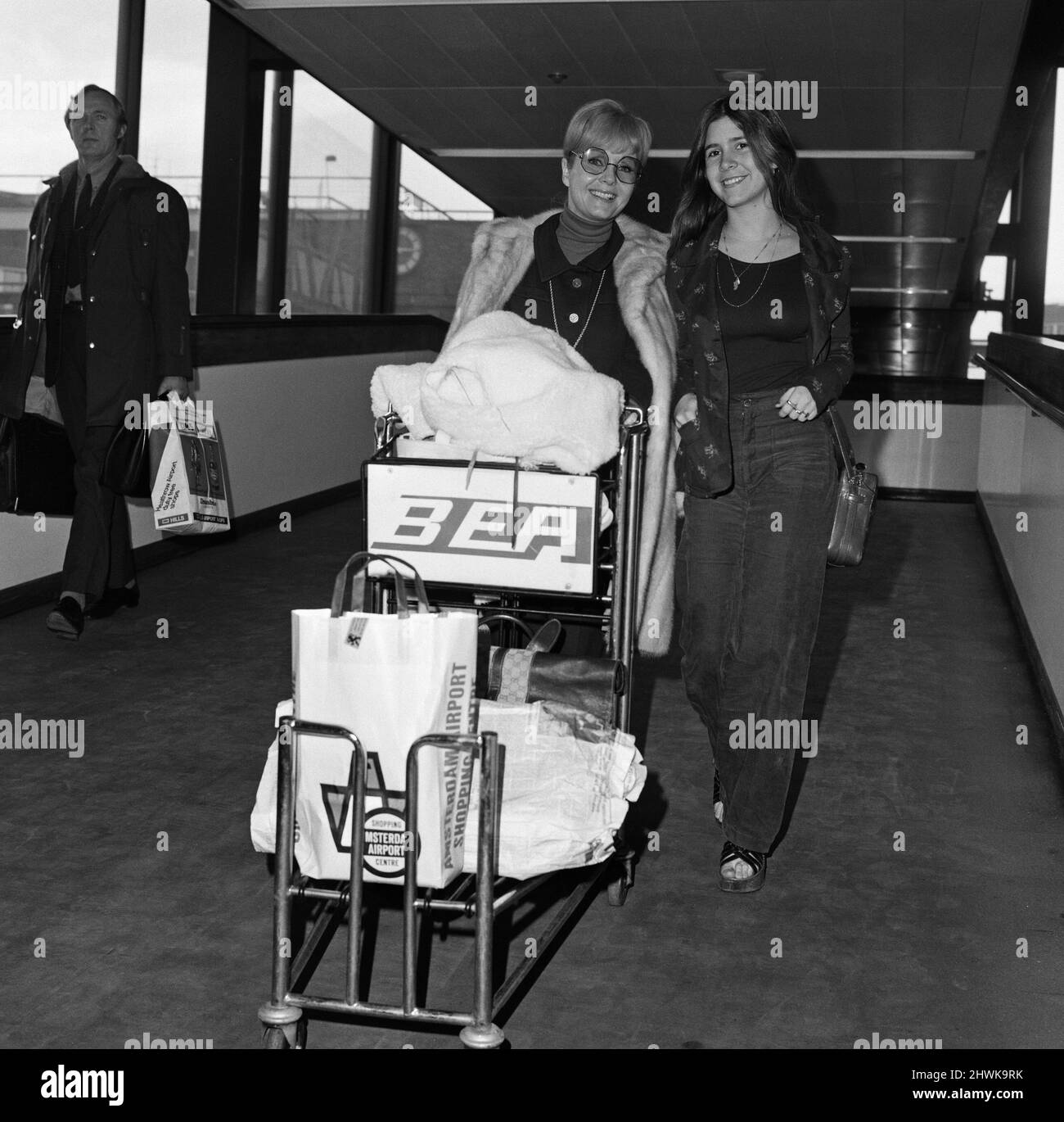 Debbie Reynolds and her 15-year-old daughter Carrie Fisher at Heathrow Airport today, before flying to Madrid. 12th February 1972. Stock Photo