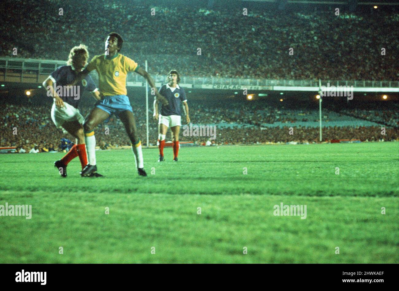 Brazil 1-0 Scotland, 1972 Brazil Independence Cup, final stage, Group A match at the Estadio do Maracana, Rio de Janeiro, Brazil, Wednesday 5th July 1972. Pictured, match action Stock Photo