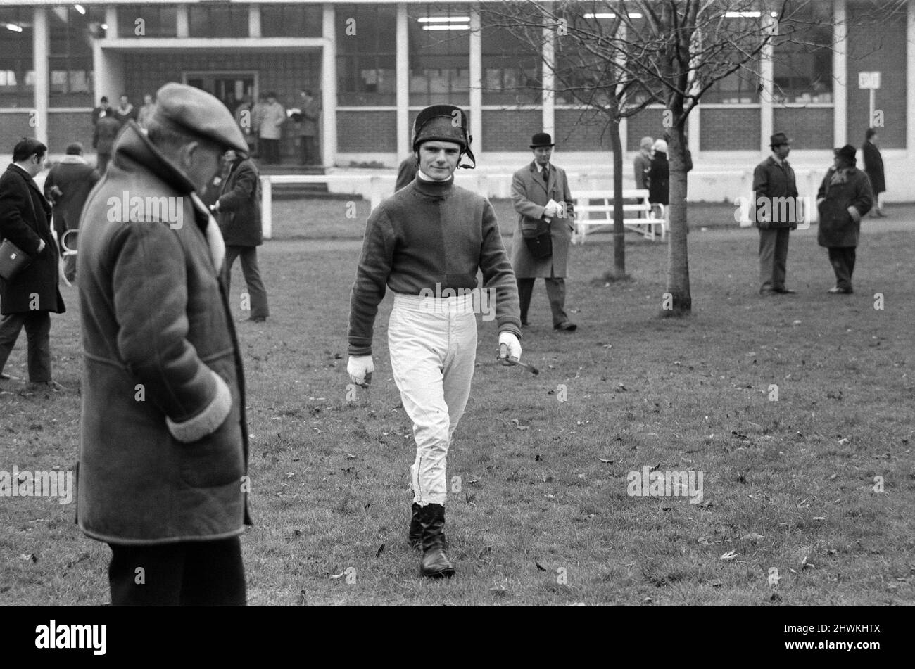 The national hunt jockey bill smith hi-res stock photography and images ...