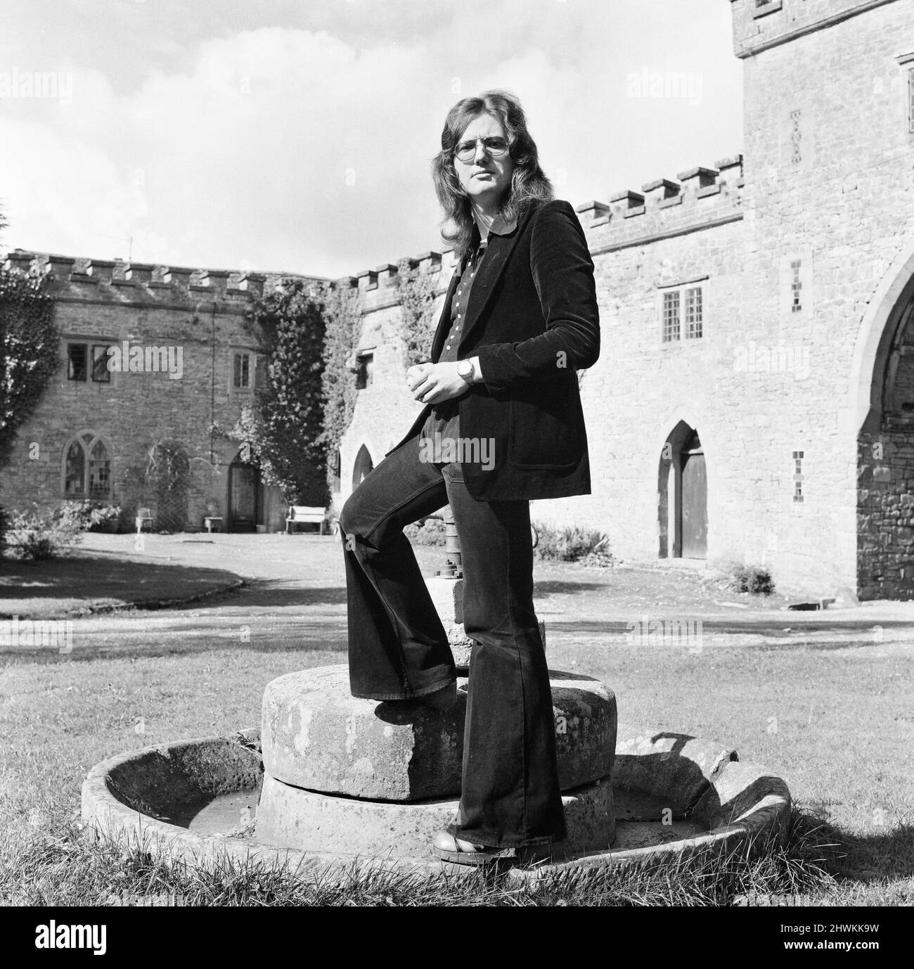 The Deep Purple rock group, pictured with their new lead singer David Coverdale who replaced Ian Gillan.David Coverdale pictured outside Clearwell Castle. 23rd September 1973. Stock Photo