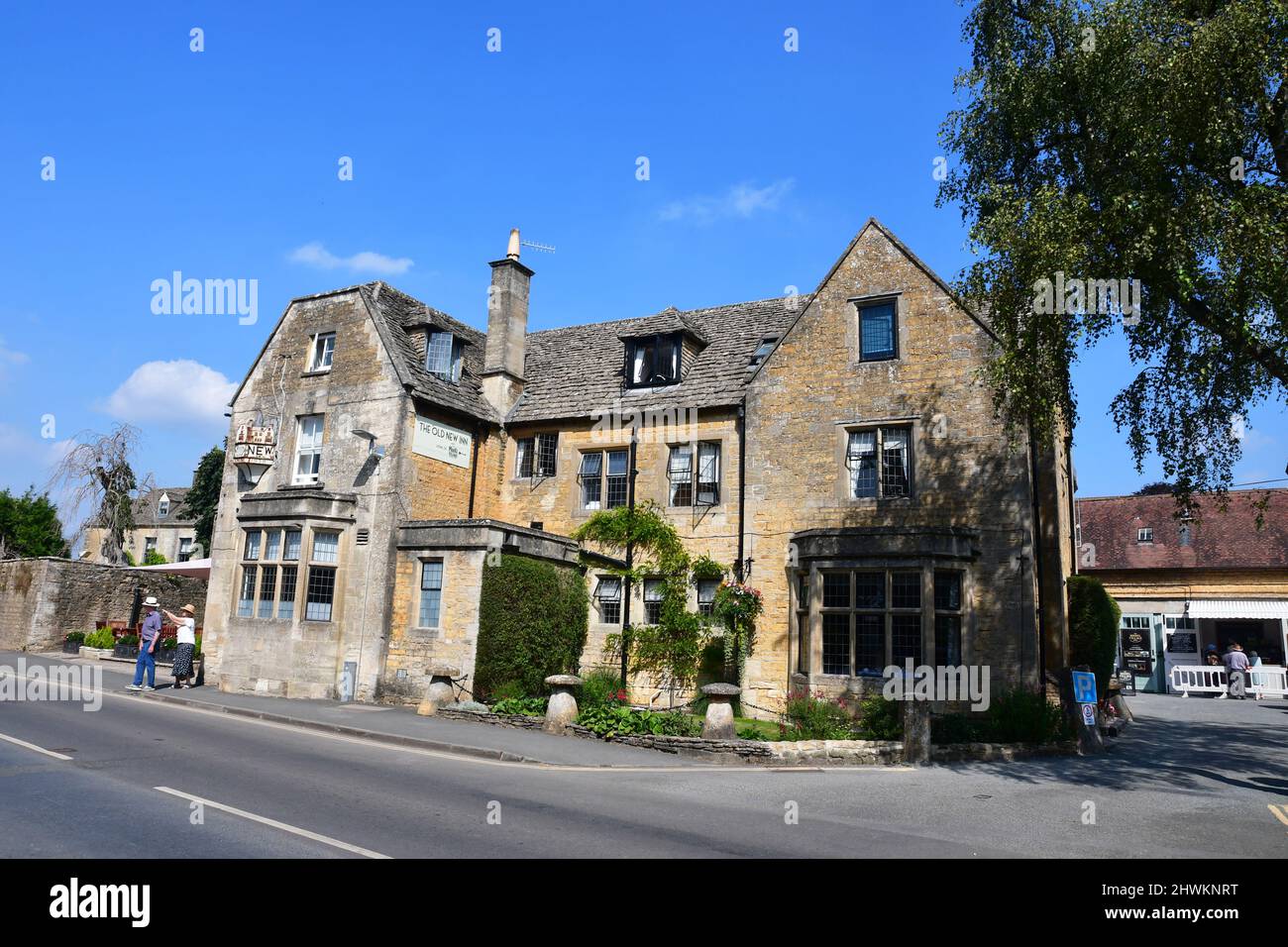The Old New Inn, Bourton-on-the-water, Gloucestershire, Cotswolds, UK Stock Photo