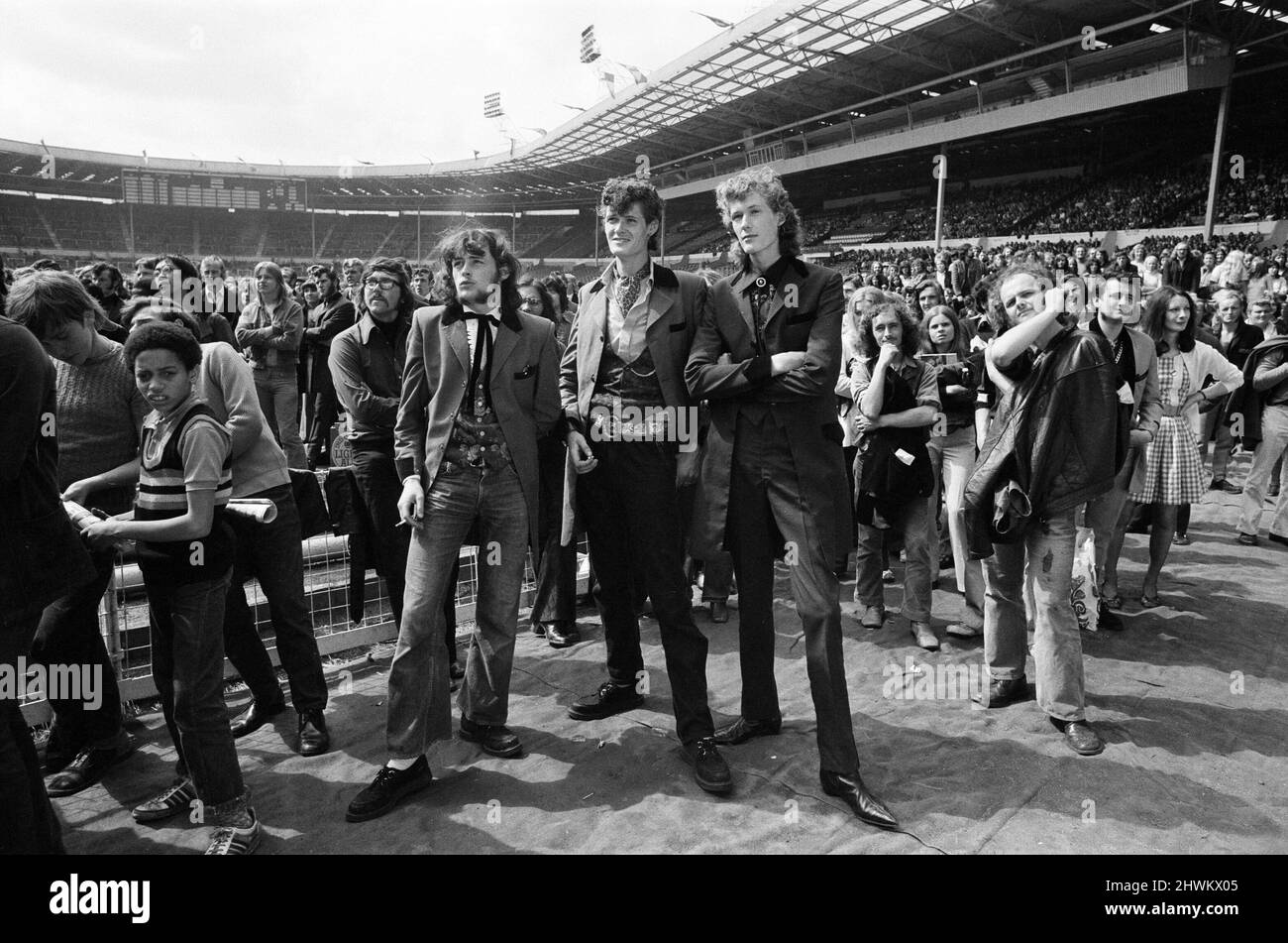 A general view of the audience at the London Rock and Roll Show at ...