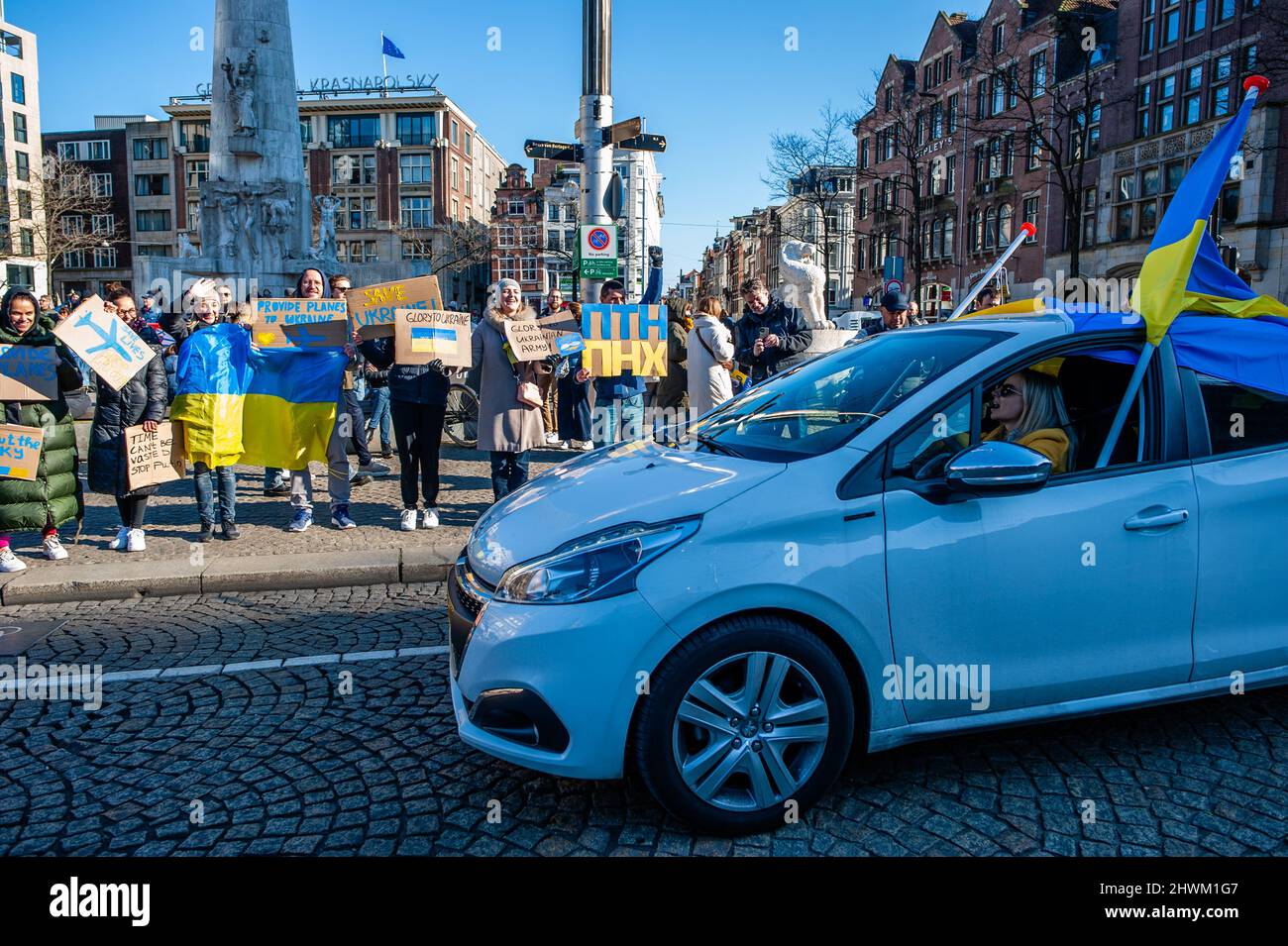 Putin car hi-res stock photography and images - Alamy