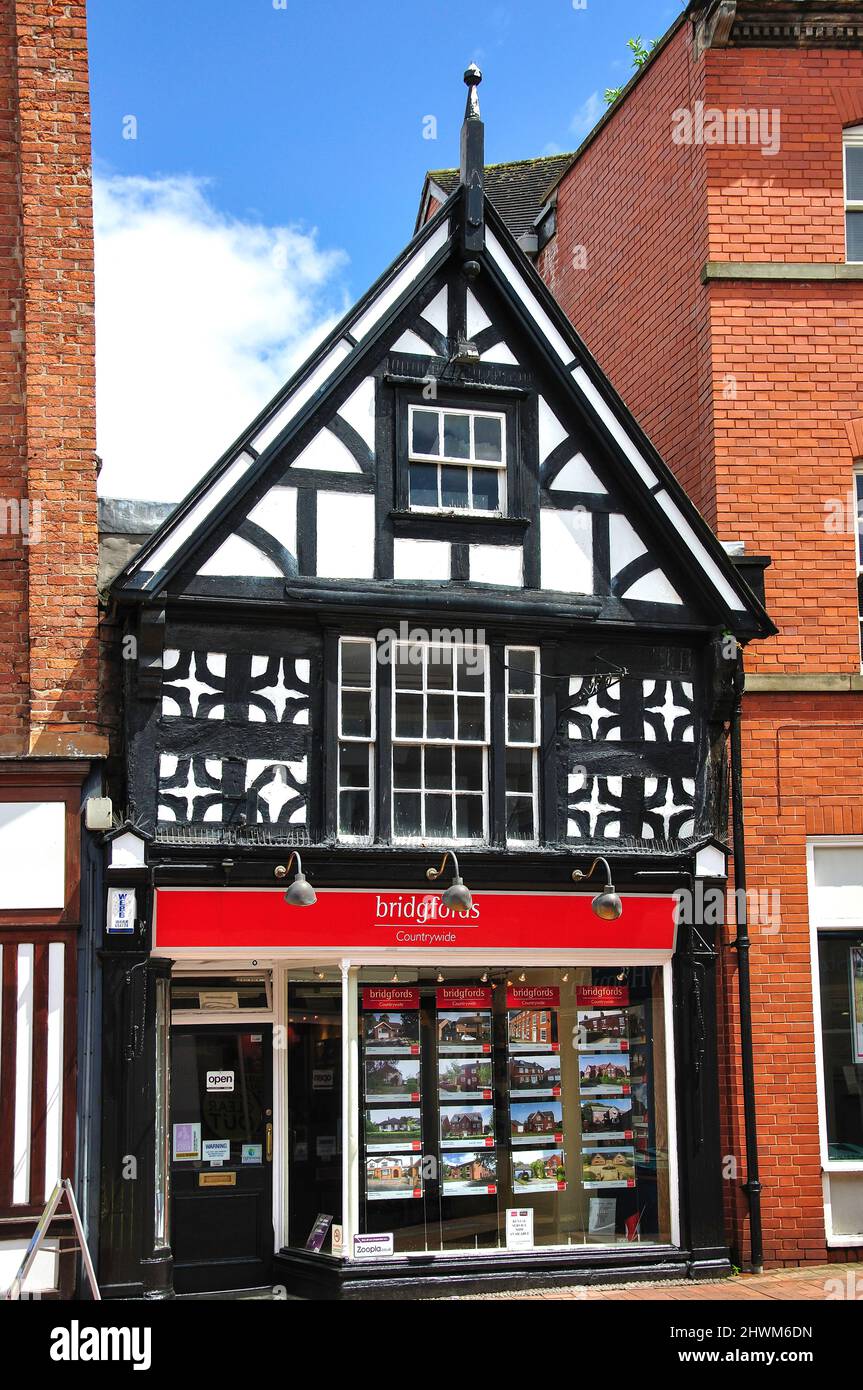 Nantwich cheshire estate hi-res stock photography and images - Alamy