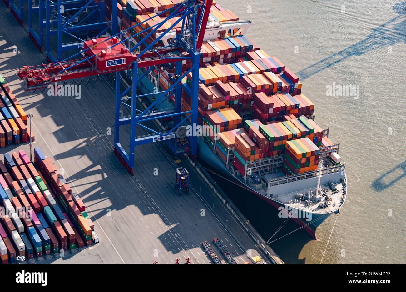 Hamburg, Germany. 05th Mar, 2022. The aerial view shows a container ...