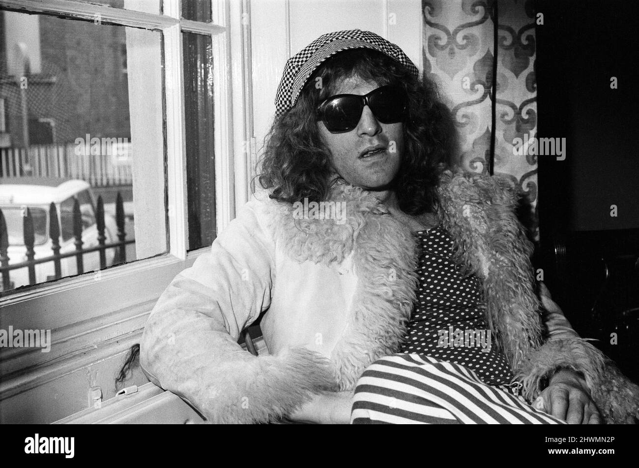 Lead singer of Mott the Hoople, Ian Hunter. 9th November 1973. Stock Photo