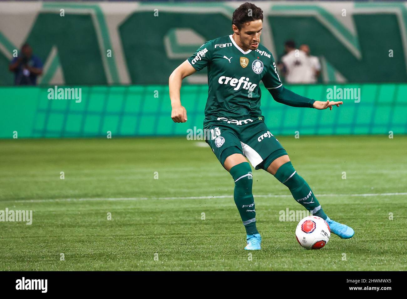 Sao Paulo, Brazil. 23rd Mar, 2022. SP - Sao Paulo - 03/23/2022 - PAULISTA  2022, PALMEIRAS X ITUANO - Rony, a Palmeiras player, celebrates his goal  with players from his team during