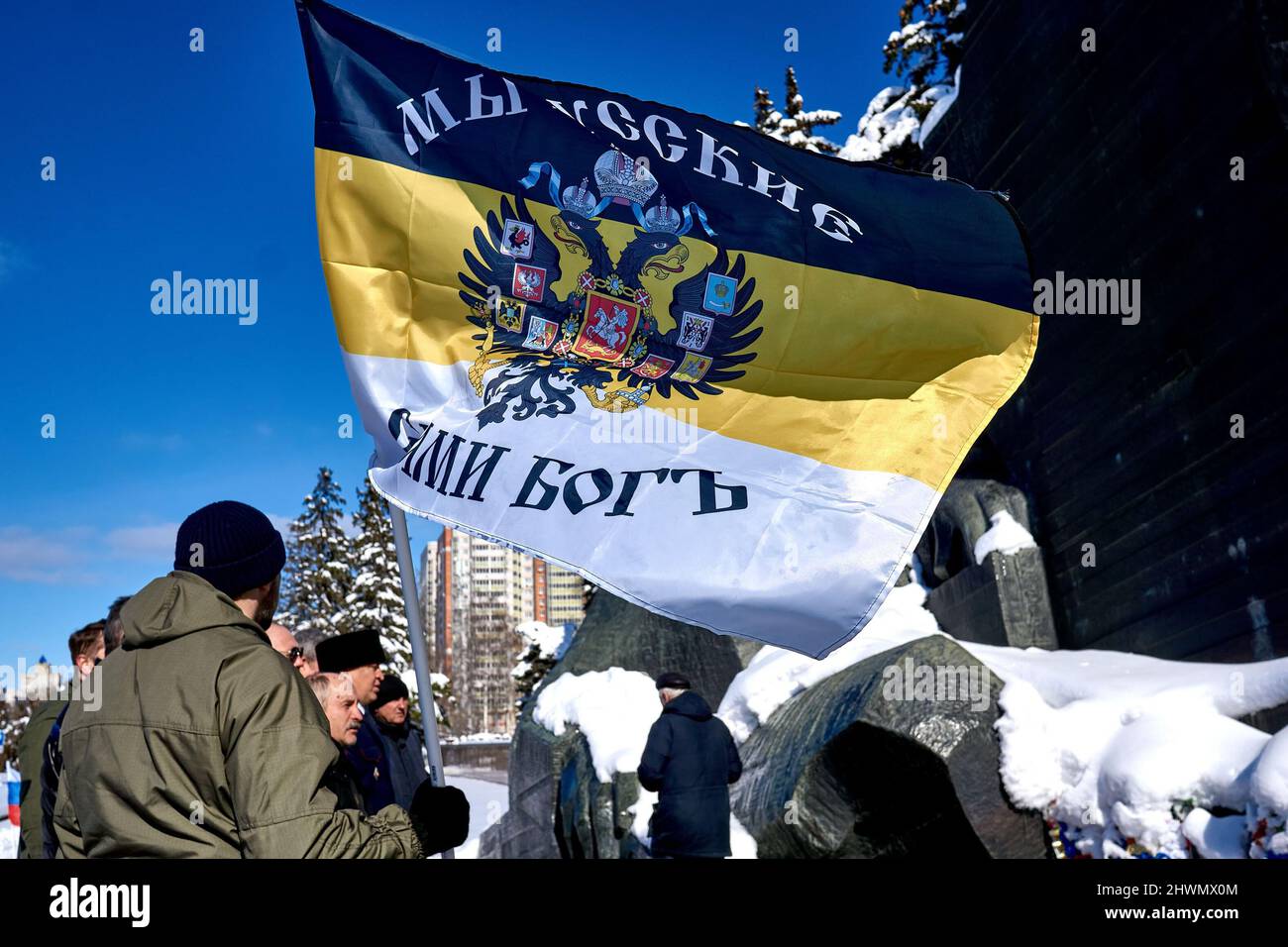 Voronezh, Russia. 06th Mar, 2022. Nationalists with monarchist and patriotic flags hold a rally at the Soviet Monument of Glory on the streets of Voronezh on a weekend of pro and anti-war actions. Over the weekend, pro and anti-war actions were held in Voronezh, located several hundred kilometers from the border with Ukraine. Credit: SOPA Images Limited/Alamy Live News Stock Photo