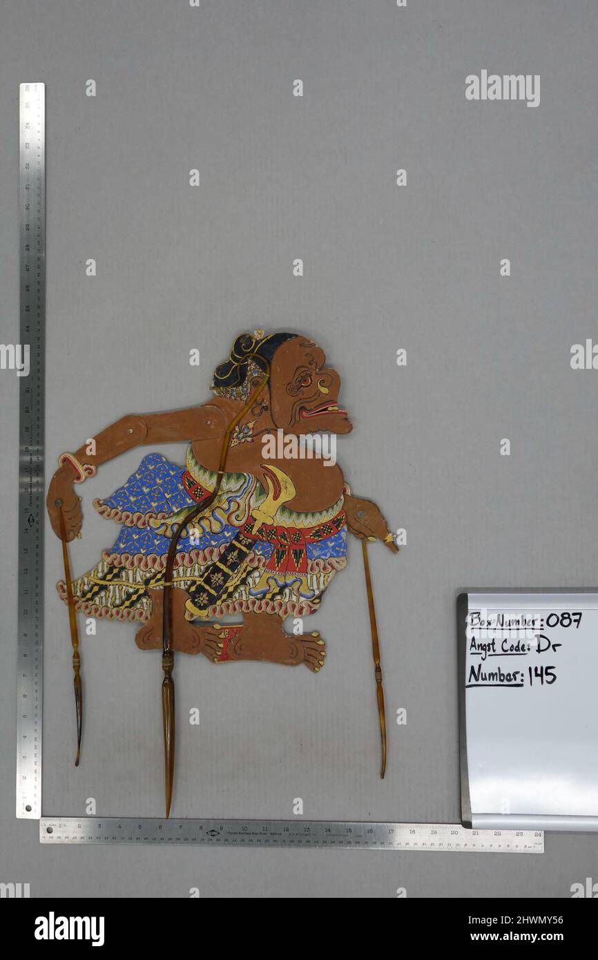 Wayang show(人形劇) 410 Wayang Kulit Puppet Show Stock Photos, High-Res Pictures