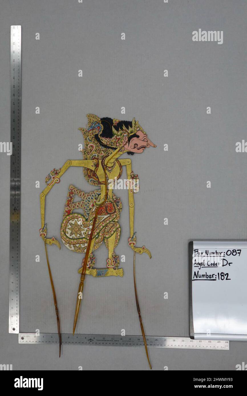 Shadow Puppet (Wayang Kulit) of Setyajid or Ugrosewo, from the set Kyai Drajat Stock Photo Alamy