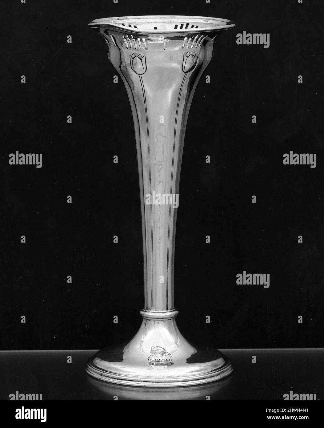 Vase. Maker Arthur L. Hartwell, American, 18821956 Stock Photo Alamy