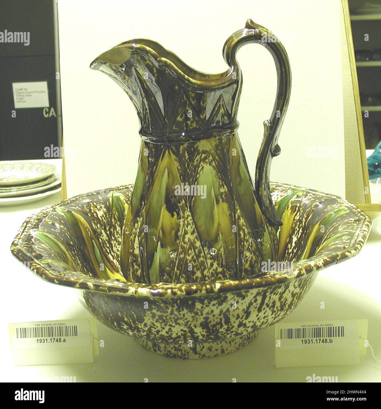 Pitcher and wash bowl hires stock photography and images Alamy