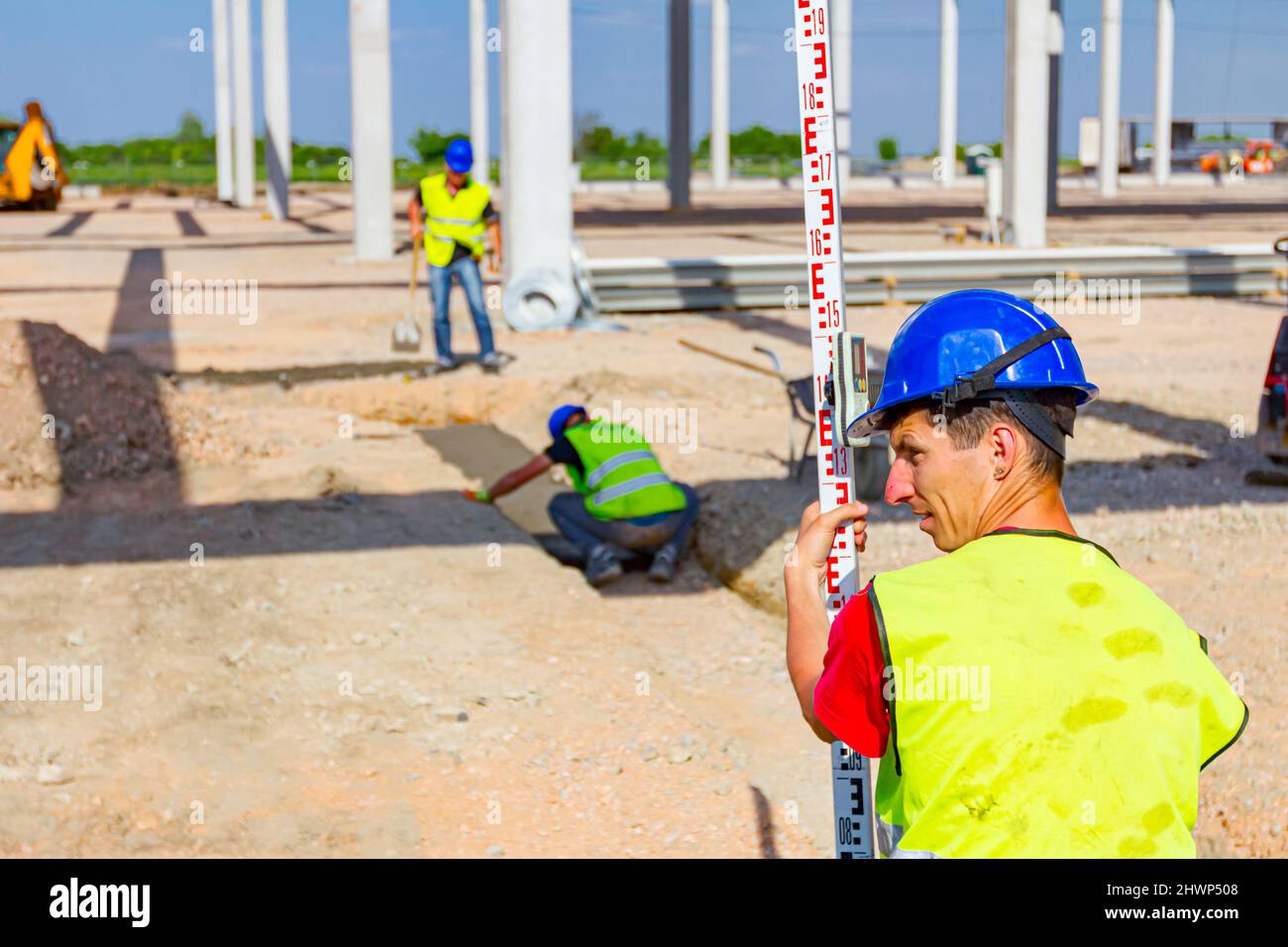 Surveying leveling rod hi-res stock photography and images - Alamy