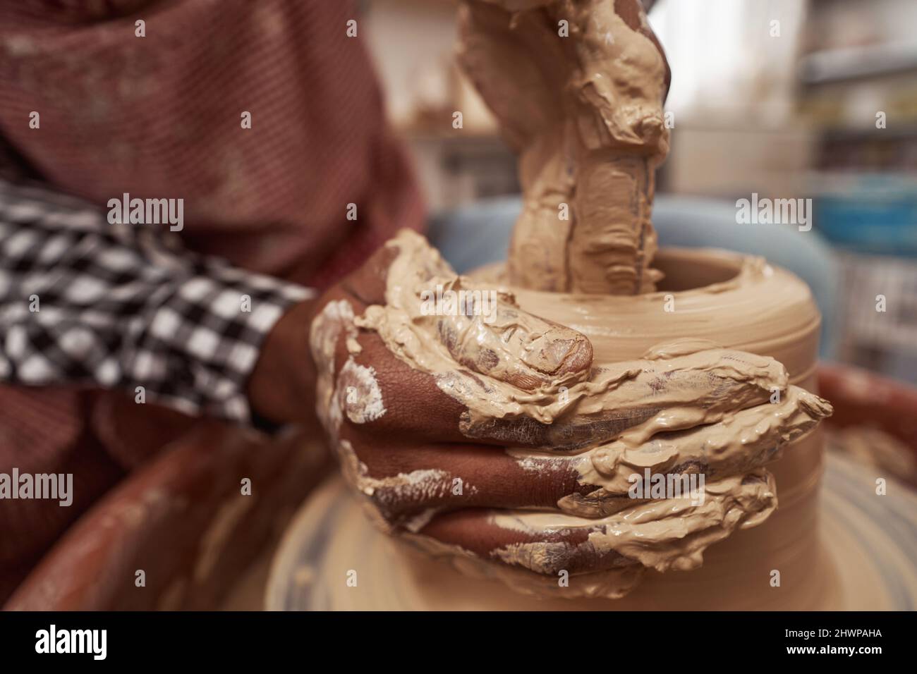 Potter wheel african hi-res stock photography and images - Alamy