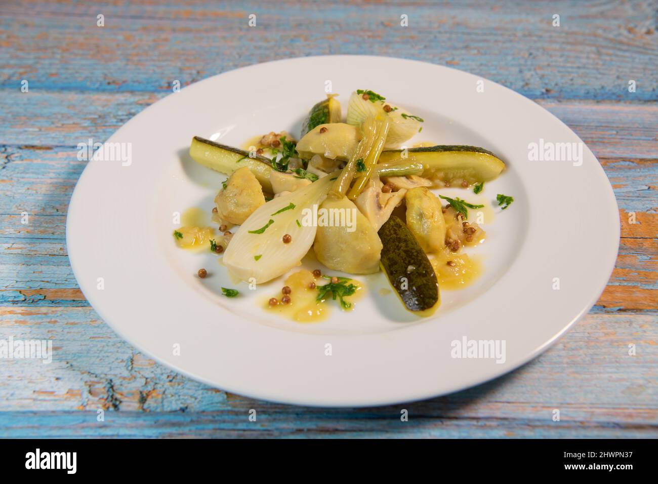 Recipe Greek style vegetables, artichoke, mushroom, zucchini, small