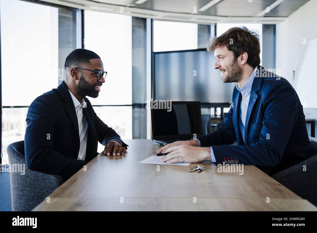 Client office hi-res stock photography and images - Alamy