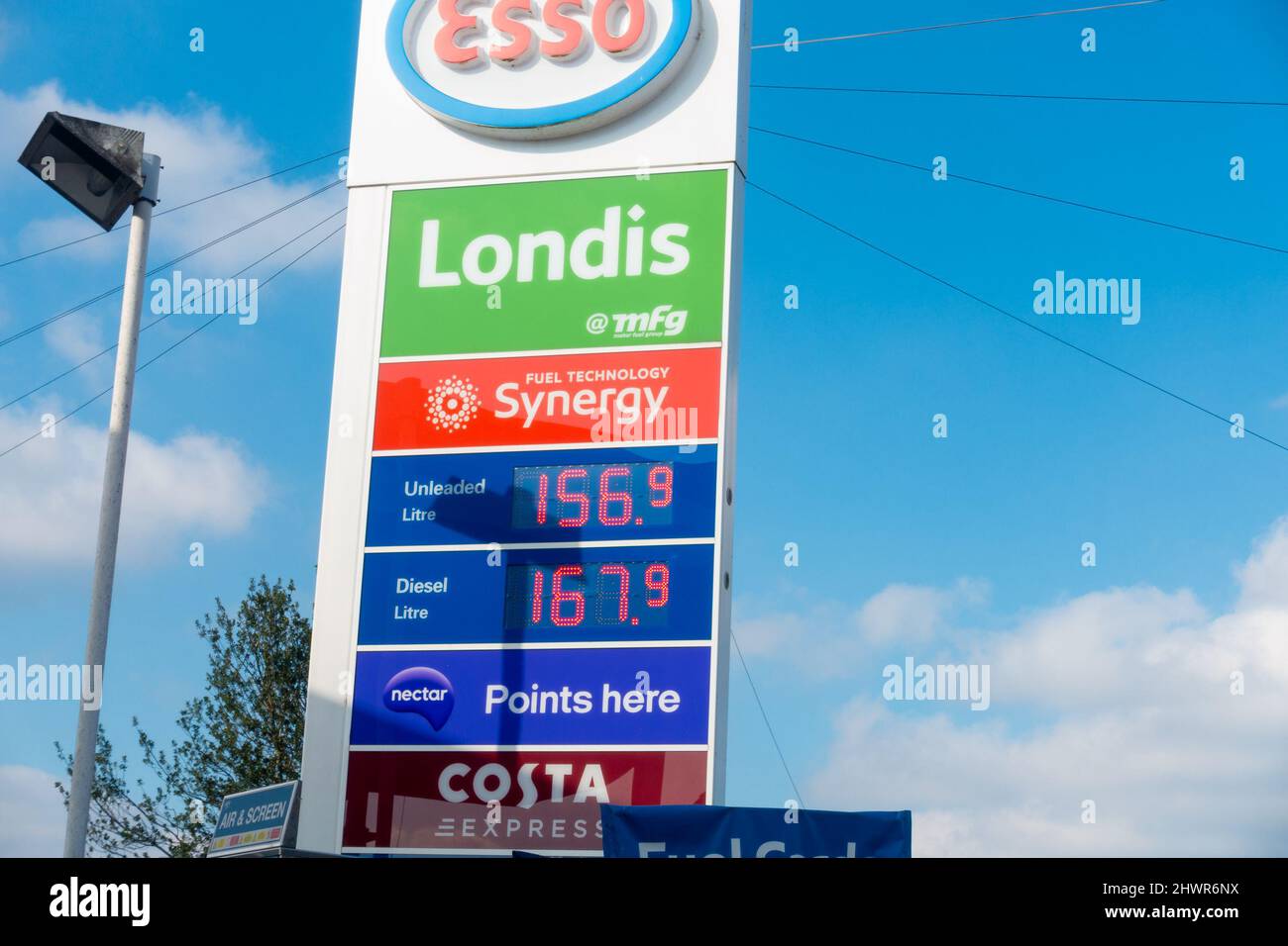 Ashford, Kent, UK. 7th Mar, 2022. A petrol station in Ashford, Kent is