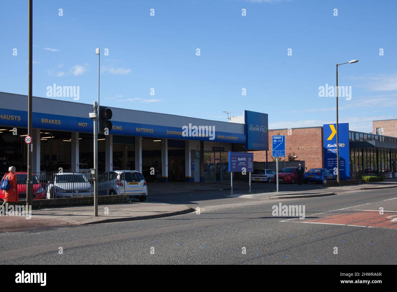 A Kwik Fit garage in Portobello, Edinburgh in the UK Stock Photo Alamy