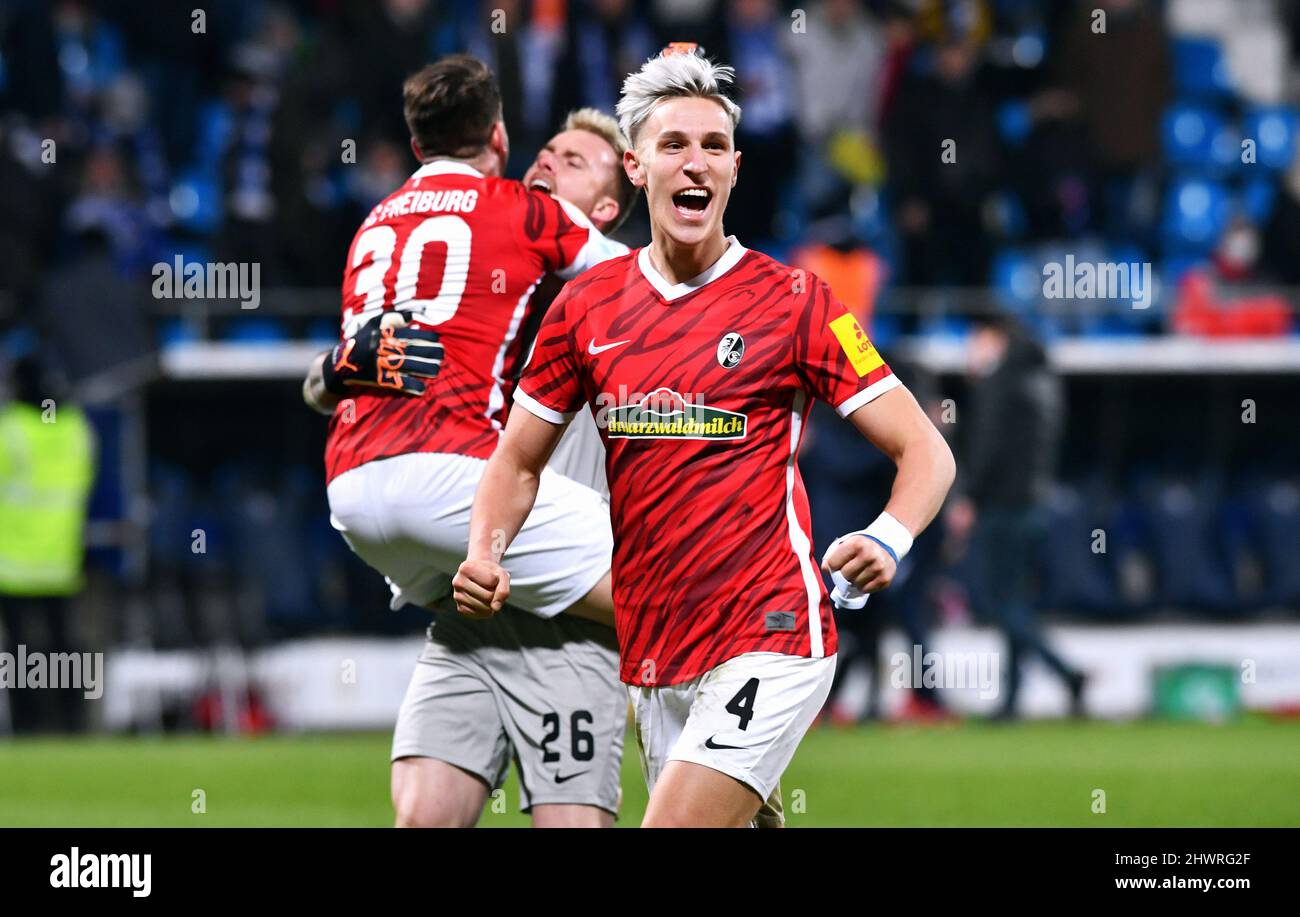 DFB Cup, Vonovia Ruhrstadion Bochum VfL Bochum vs SC Freiburg; Nico Schlotterbeck celebrates