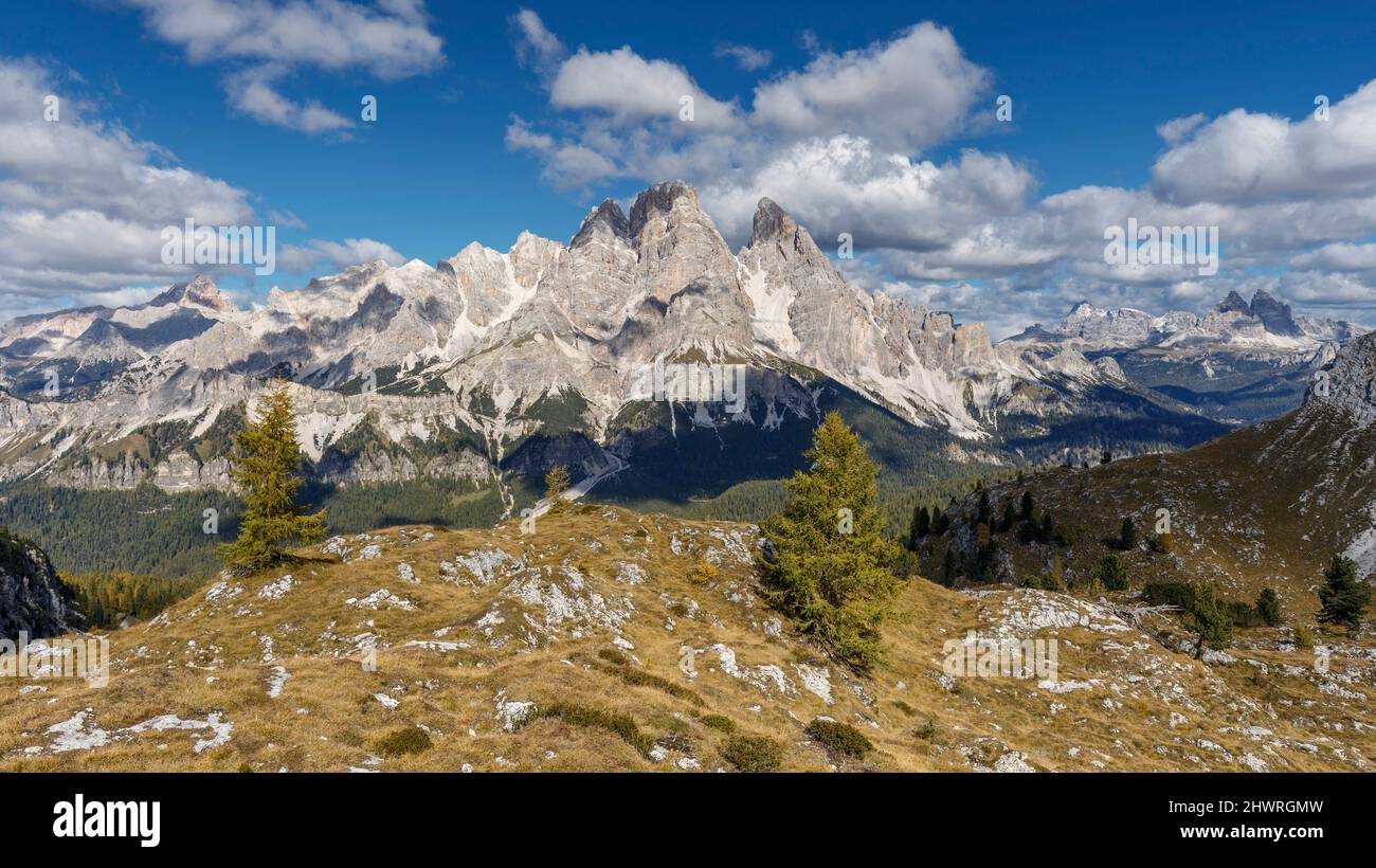 Monte Cristallo, Piz Popena and Cristallo di Mezzo peaks, Dolomites, Alps, Italy Stock Photo