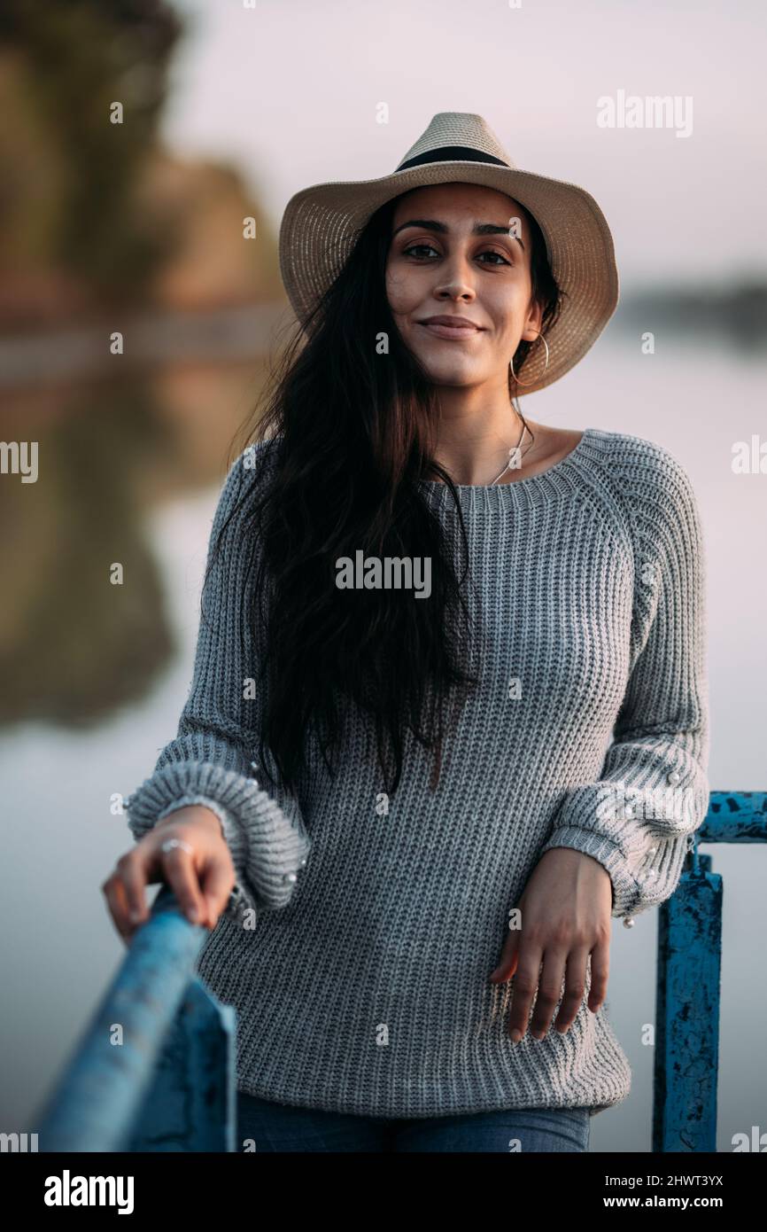 Candid woman hi-res stock photography and images - Alamy